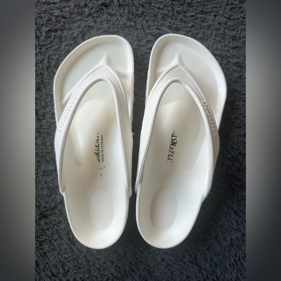 Birkenstock Shoes - Birkenstock white sandals, size 36 (5-5.5)